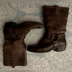 Frye women’s leather boots - size 9